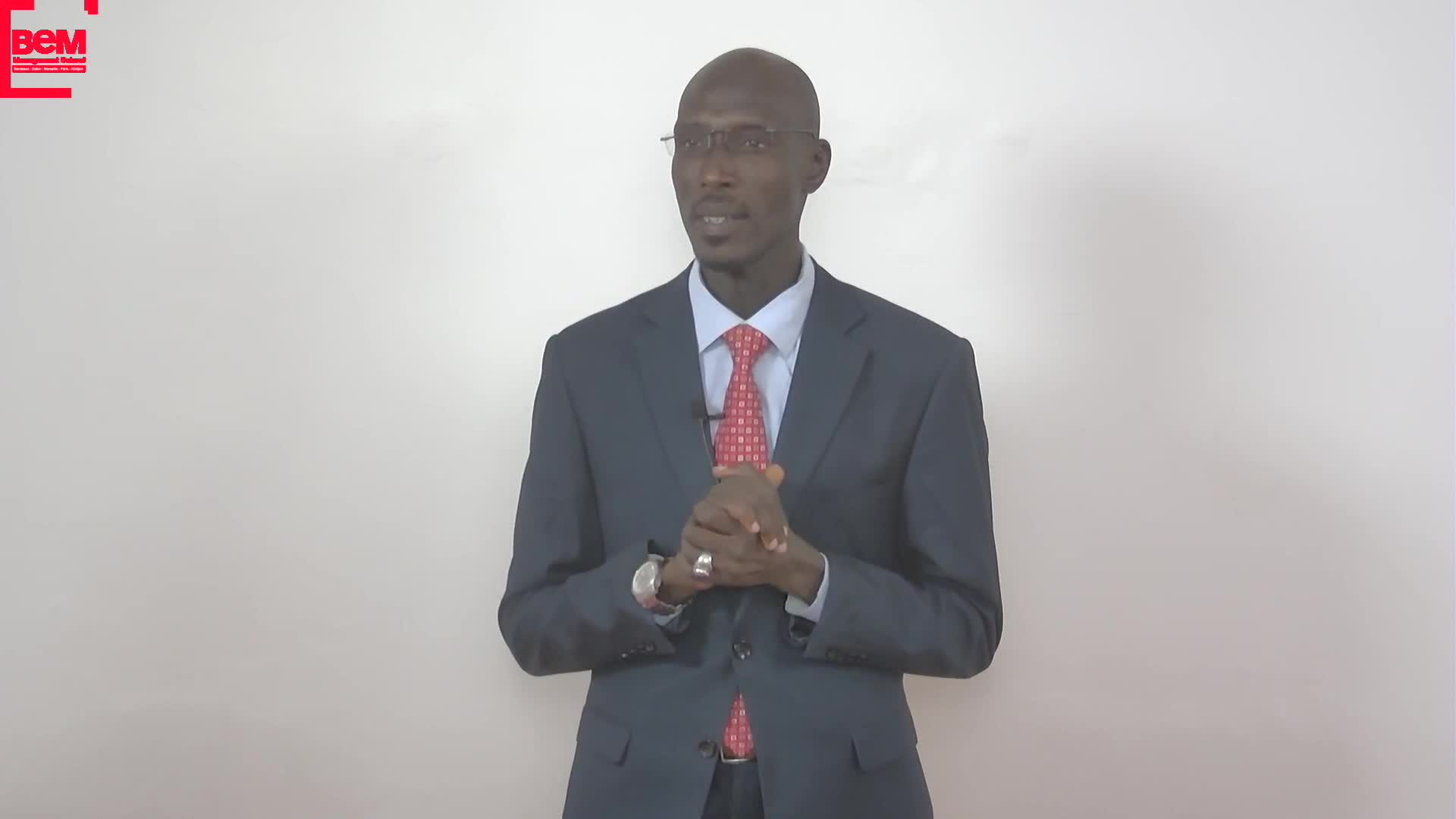 Presentation cours communication d'entreprise Dr Samba Laobé GAYE