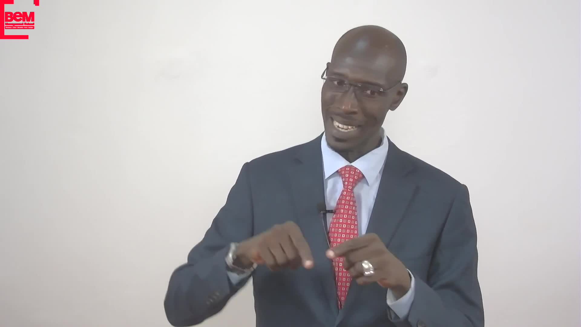 Pourquoi ce cours communication d'entreprise Dr Samba Laobé GAYE